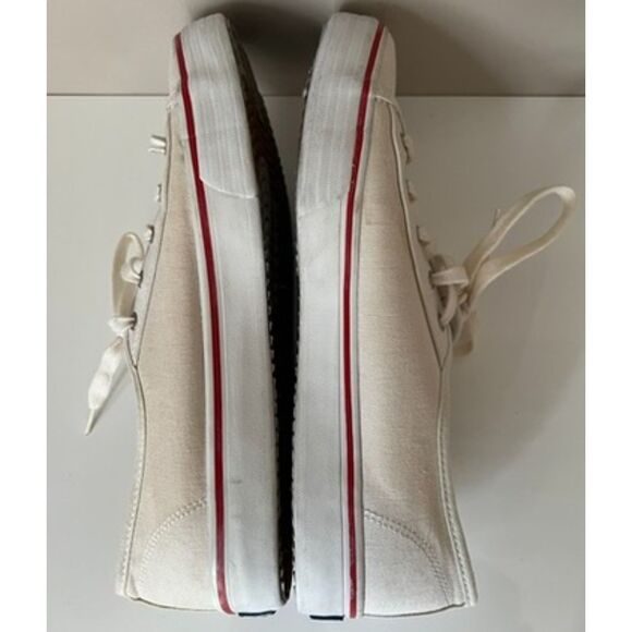 Keds low top canvas lace up sneakers with red trim. Size 8. - Picture 6 of 9